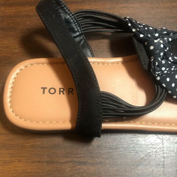 Torrid Black and Tan Sandals with Playful Bow - Picture 3 of 5